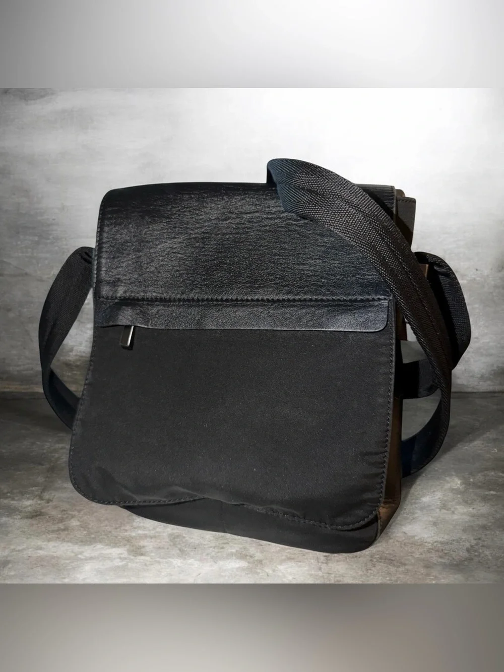 Bally Authentic Nylon/leather Black Crossbody Shoulder Bag